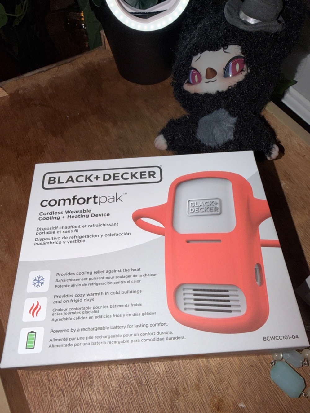 BLACK+DECKER ComfortPak Cordless Wearable Cooling + Heating Device - Coral